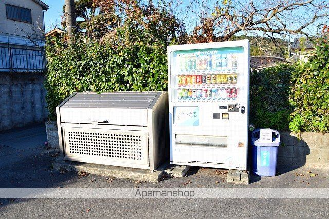 ピュアパレス伊集院の玄関写真