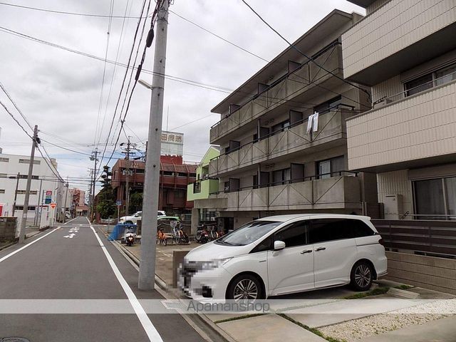 Nine Leaves 庄内通の外観写真
