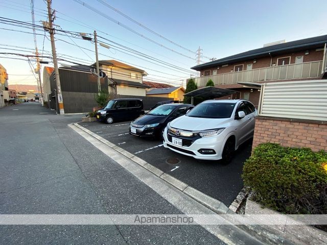 メゾンK B棟の外観写真