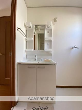 香川県高松市屋島西町[3LDK/84.06m2]の洗面所