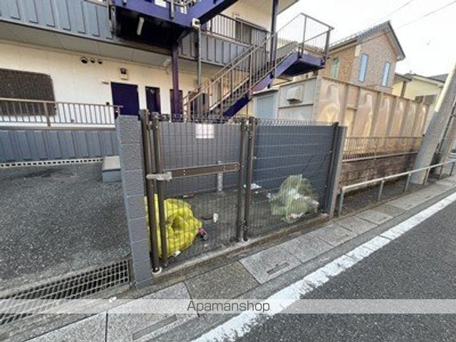 ウエストハイムの玄関写真