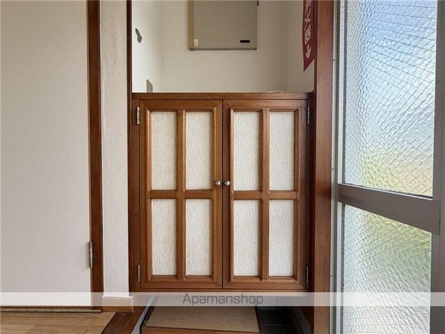 沖縄市 2階建 築48年の内装写真