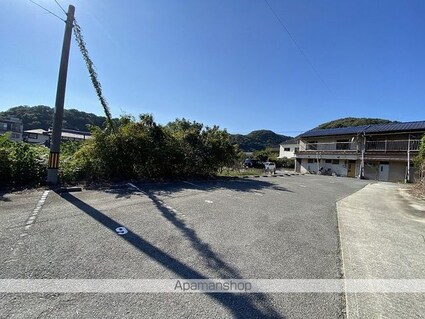 クレイノファレノプシス[1K/27.64m2]の駐車場