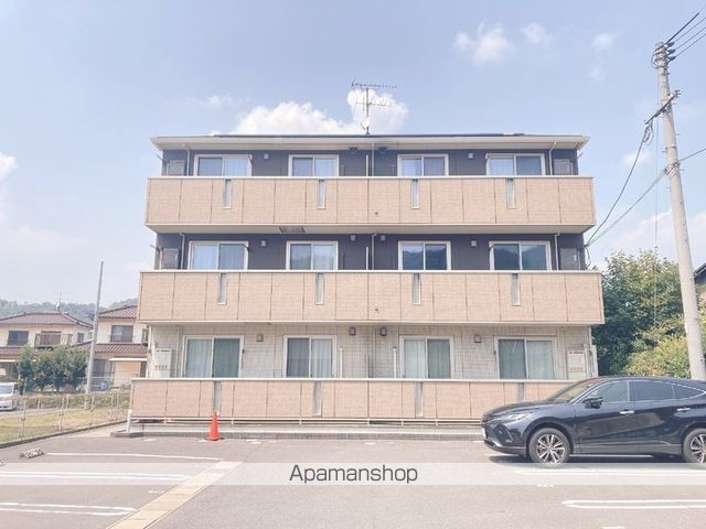 ソレアード II棟の外観写真