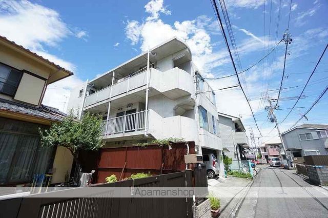 西岡マンションの外観写真