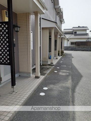 メゾネット比佐津の外観写真