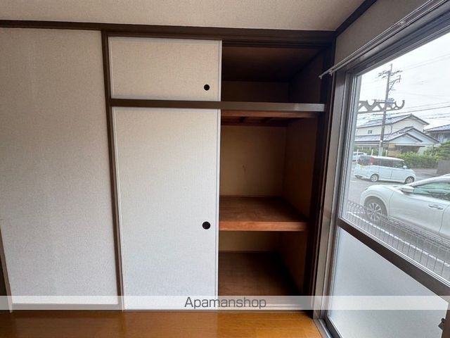 レピュート原田 III棟の内装写真