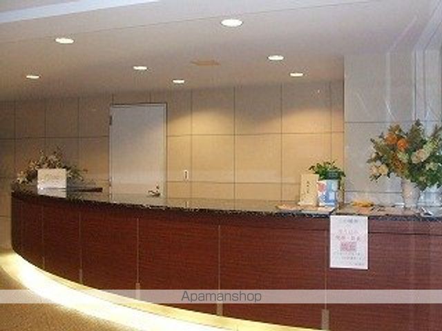 カスタリア新宿御苑の外観写真