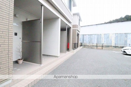 クラルテ　アジュール[2LDK/60m2]のエントランス3