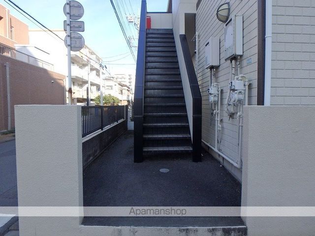 サンプラトーの玄関写真