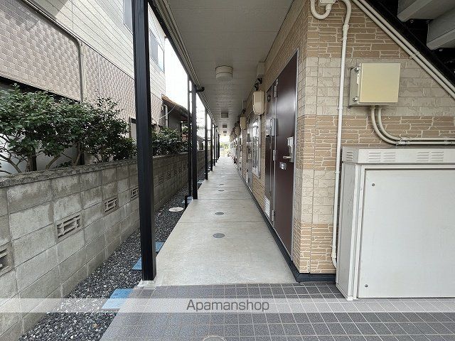 レオパレスティーエムIIの玄関写真
