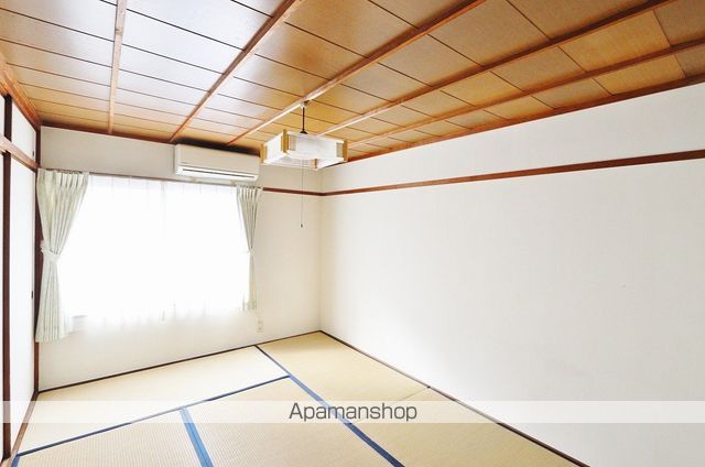 村上アパートの内装写真