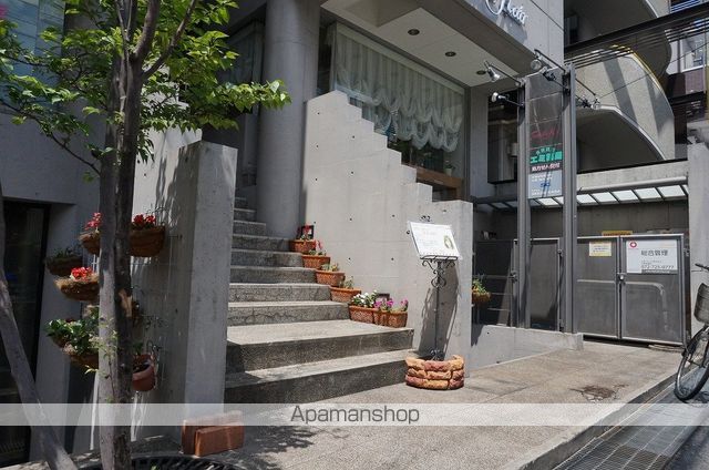 アルビオンの玄関写真