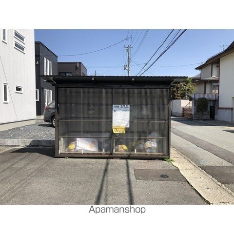 カレッジハウスABE C棟の外観写真