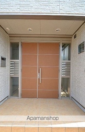 ロイヤルヒルズ[1R/40.98m2]のエントランス1