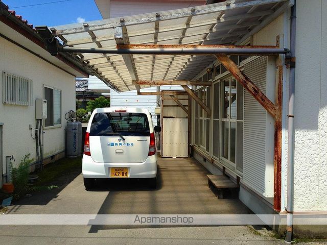 高嶋貸家の内装写真