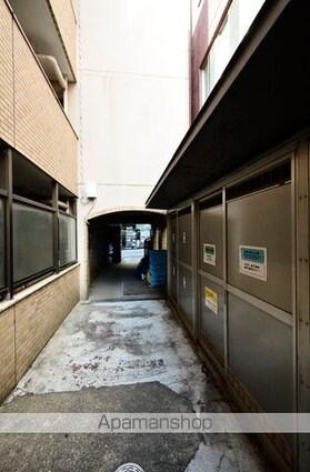 メゾン・ド・ロアイヤル[1R/13.78m2]の外観4