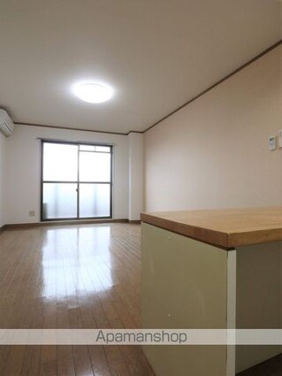 ユウパレス泉佐野中町[1R/26.4m2]の内装1