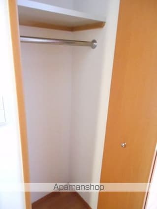 東京都港区芝３丁目[1K/22.4m2]の収納