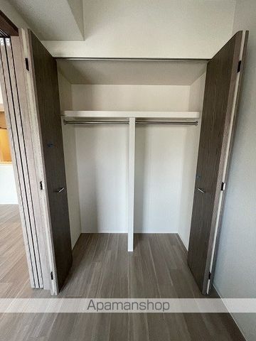 コンフォリア・リヴ東梅田の内装写真