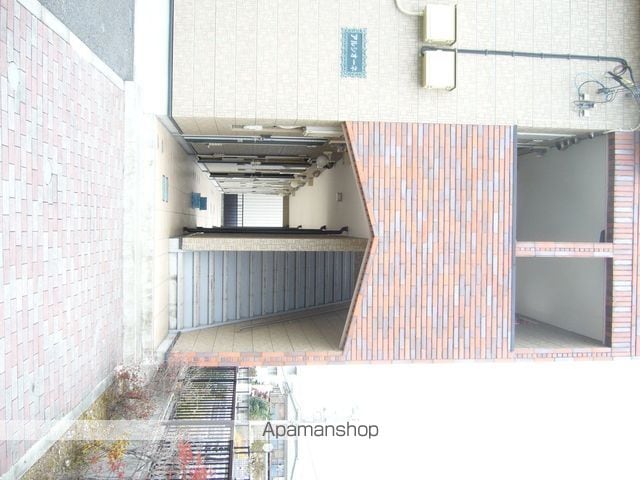 アルシオーネの玄関写真