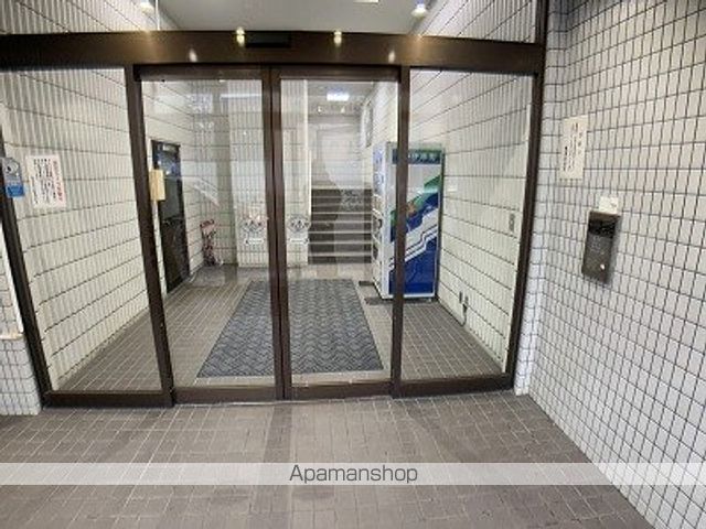 J1すすきのビルの玄関写真