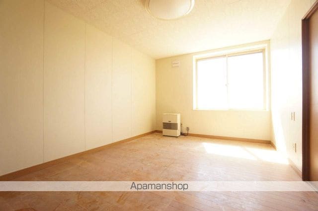 石狩市 2階建 築31年の内装写真