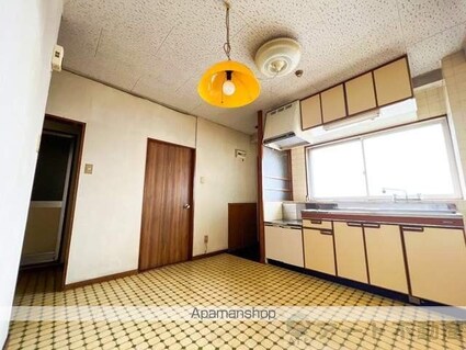 愛媛県松山市小坂５丁目[3DK/49.41m2]のリビング・居間