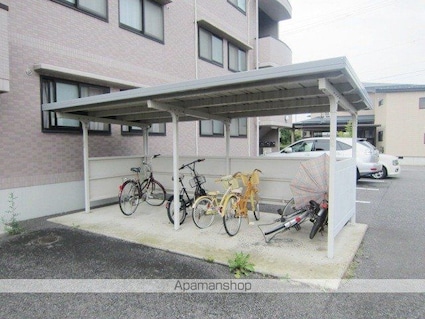 ガーデンテラス田中[2LDK/60.41m2]の共用部1