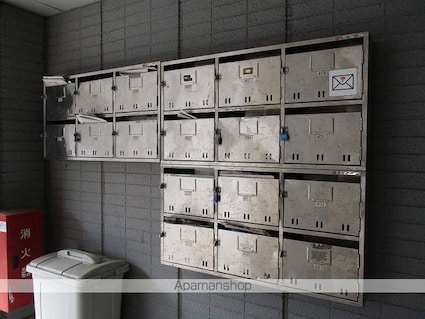 神奈川県横浜市鶴見区馬場３丁目[1R/16m2]のエントランス5