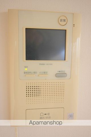 クロスレジデンス大阪新町の内装写真