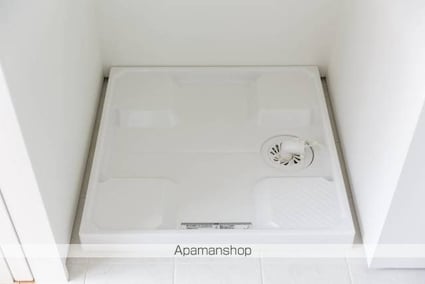 ＷーＨＯＵＳＥＩＩＩ[2LDK/82.94m2]の内装3