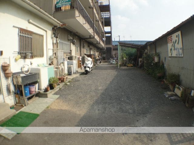 山田マンションの玄関写真