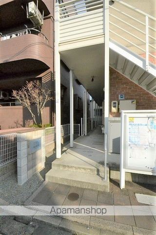 レオネクストフォンターナの玄関写真