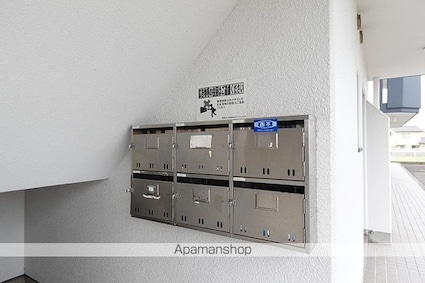 シティ８７[2LDK/55.59m2]の共用部1