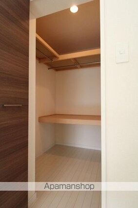 ローズマリーＢ棟[1LDK/42m2]の収納