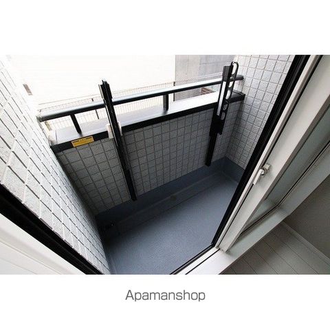 アヴァンティの内装写真