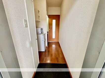 レオパレスやまろ[1K/23.18m2]の玄関2