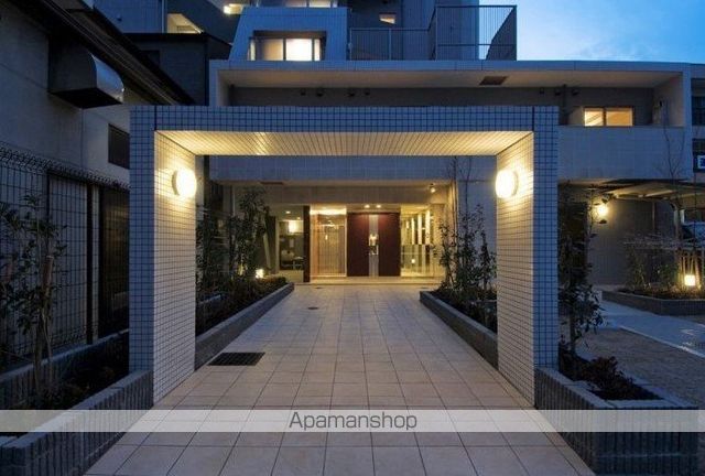 クロスレジデンス清澄白河の玄関写真