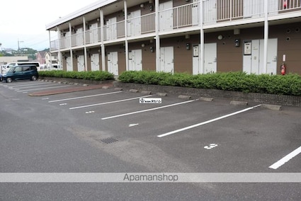 レオパレスアベニュー新涯Ⅱ[1K/23.18m2]の駐車場1