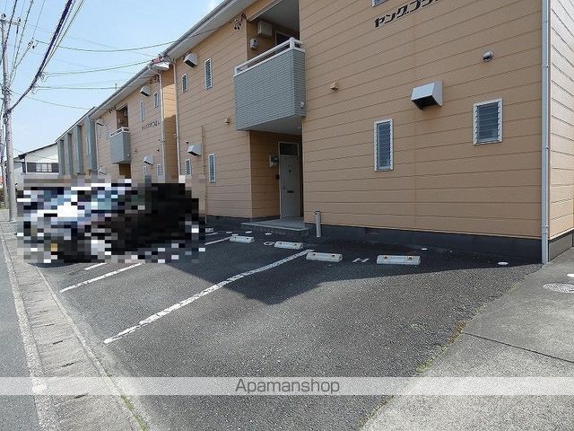ヤングプラザMBの外観写真