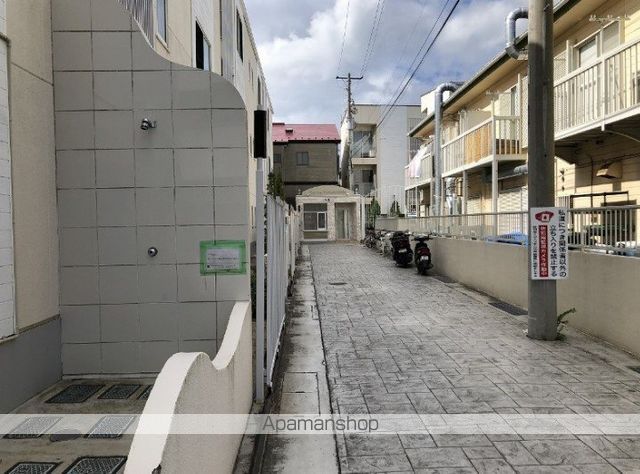 EAST RISE 由比ガ浜Bの玄関写真