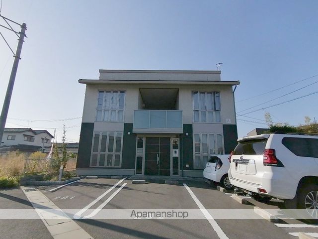 ヴィラージュカリーノ A棟の外観写真