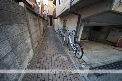 東京都新宿区荒木町[1R/34m2]の共用部1