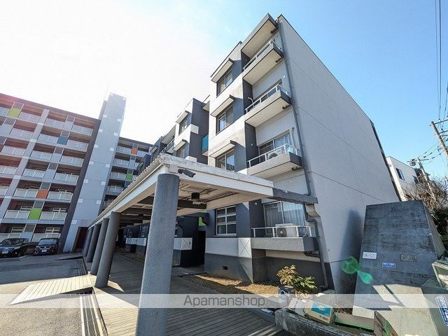 テレパレス船橋三咲B棟の外観写真