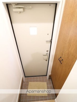 ハウスＤＥＮ[1R/21m2]の玄関