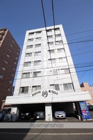 マンション三宅D