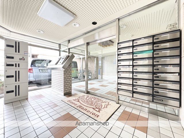 ライオンズマンション鵜の木駅前の玄関写真