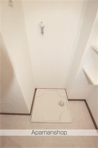 SURPLUS女神の内装写真