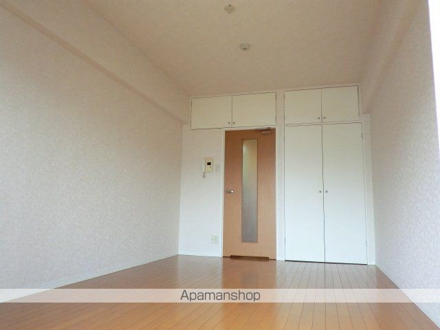 サヴォイステーションの内装写真
